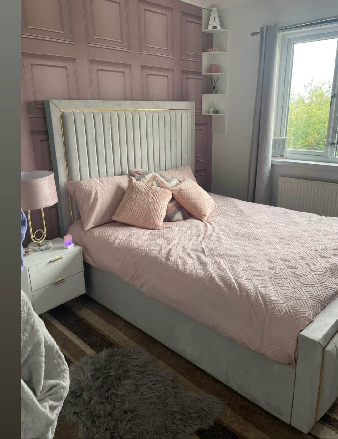 Border Strip Gold and Silver Bed Fine Class Beds